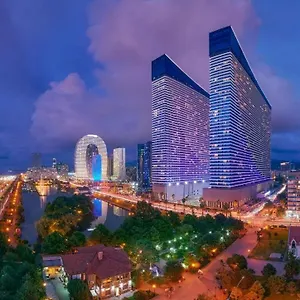 شقة Orbi - Twin Towers, باتومي